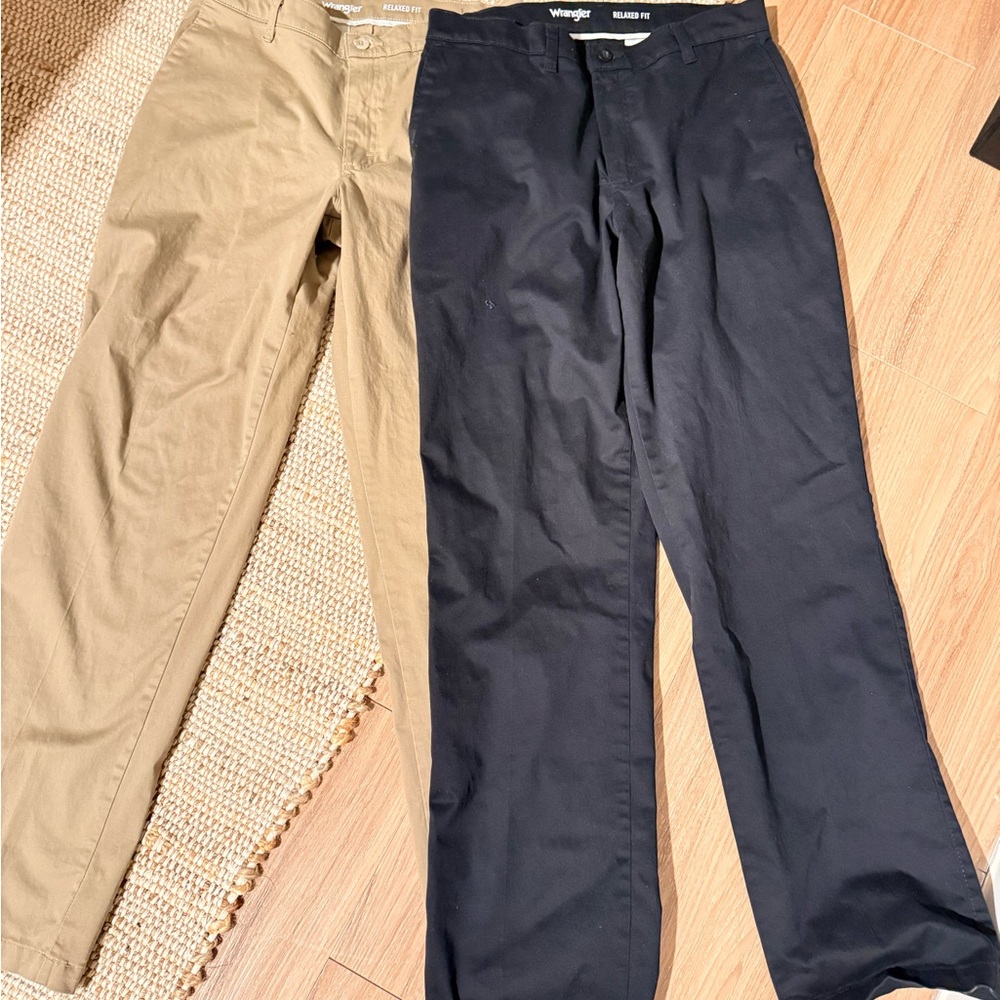 Wrangler Men's Chinos - Black and Tan